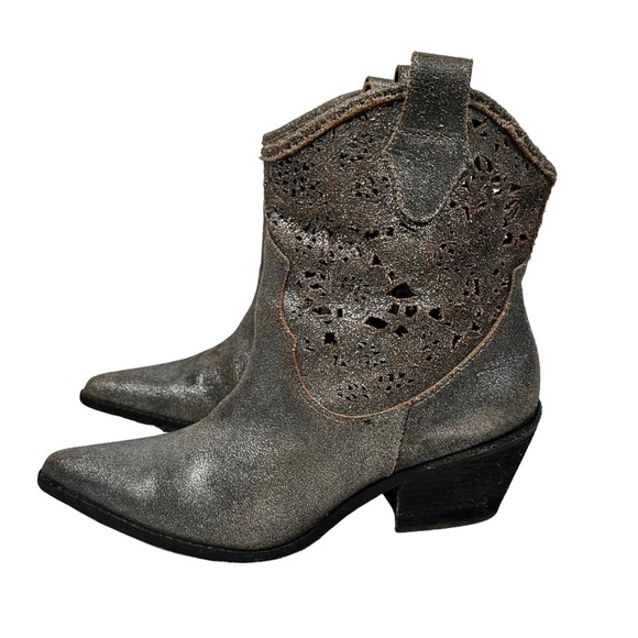 DONALD J. PLINER Bottie Short Metallic Brushed Suede Cowboy Boots - Picture 4 of 10